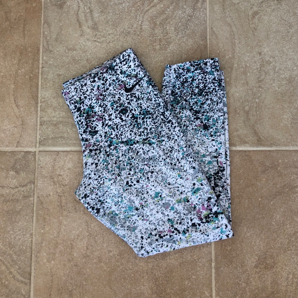 Nike paint splatter cropped leggings!!